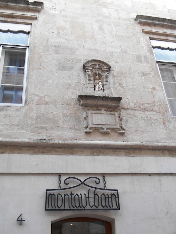 Hotel De Montaulbain ヴェルダン・シュル・ムーズ エクステリア 写真