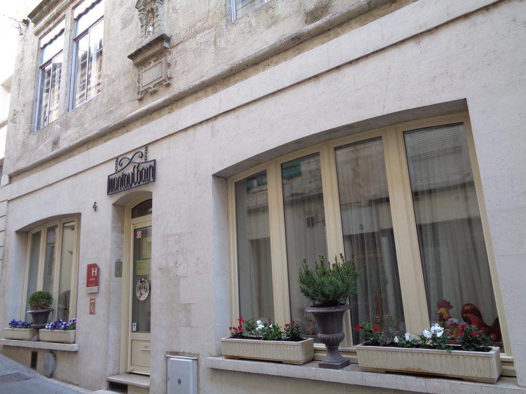 Hotel De Montaulbain ヴェルダン・シュル・ムーズ エクステリア 写真