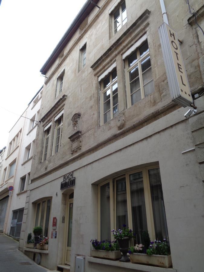 Hotel De Montaulbain ヴェルダン・シュル・ムーズ エクステリア 写真
